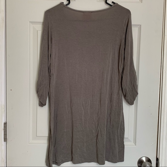 New Recruit Maternity quarter sleeve top - Picture 2 of 3